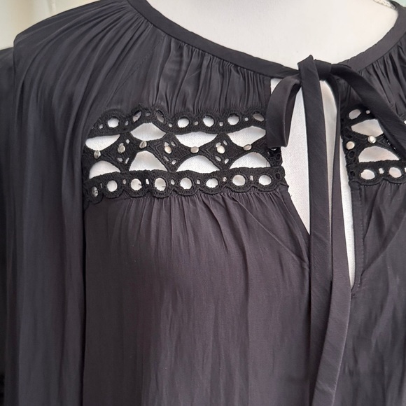 Ramy Brook Elegant Black Blouse with Eyelet Details - Picture 2 of 16